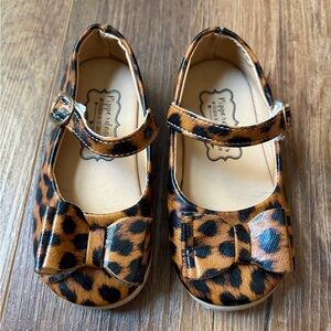 PIPPERDOODLES Bow Girls Shoes